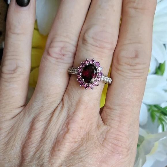 Wine Garnet & Natural White Zircon Sunburst Ring - Picture 2 of 8